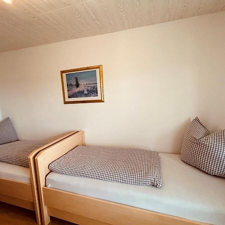 Pension Zum Krug, Messe Muenchen Hergolding Pokoj fotografie